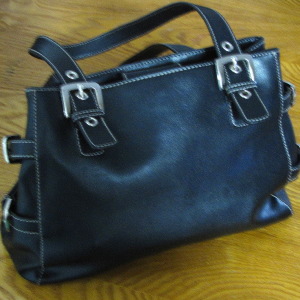 black-purse black-purse