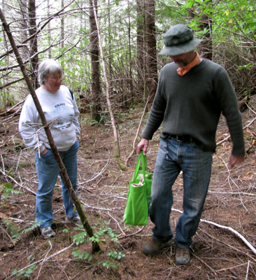 Jeff searching with Beth Olson, our mushroom "teacher" and friend